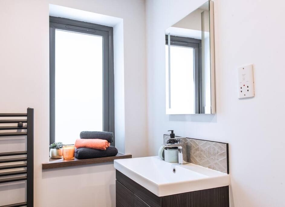 Deluxe 1 Bed Studio 2A Near Royal Infirmary & Dmu Лестър Екстериор снимка
